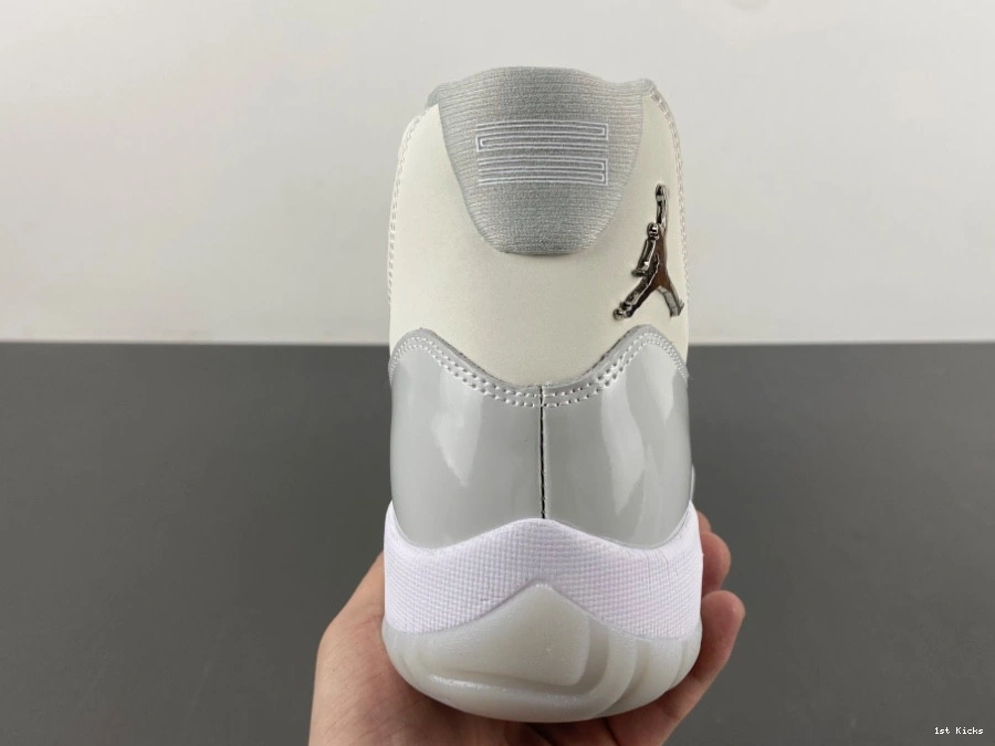 - 11 Finale Jordan (Women's) Retro AR0715-110 Grand 0408